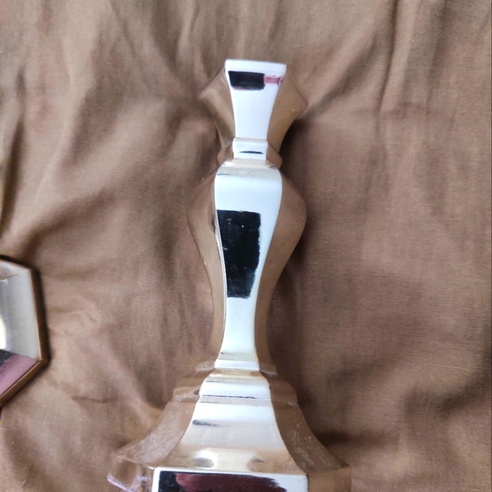 Candle sticks